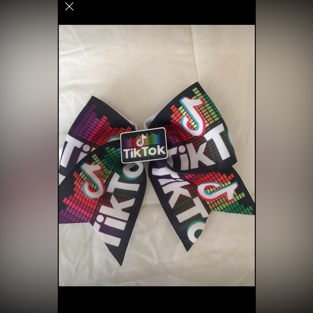 Tik Tok Bow